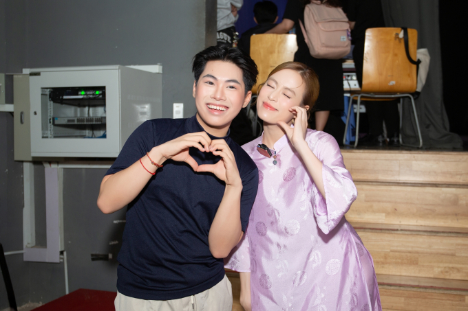 Hoàng Thùy Linh tự hào vì fan nghiên cứu "See tình" trong khóa luận tốt nghiệp, đạt học bổng thạc sĩ tại Thái Lan- Ảnh 2.