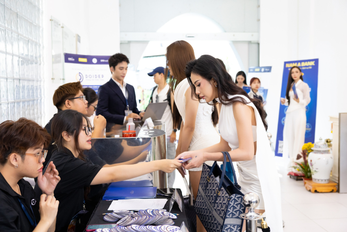 Xuân Hạnh cầm trịch vai trò host, Ngọc Châu - Khánh Vân đọ visual tại Sơ khảo Miss Cosmo Vietnam- Ảnh 6.