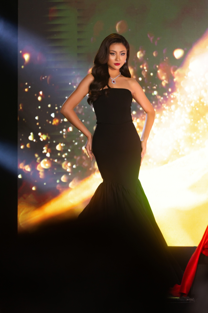 Top 2 Miss Cosmo 2024 cùng Ngọc Châu, Xuân Hạnh góp mặt trong MV "Bella Queen" của JMI KO- Ảnh 12.