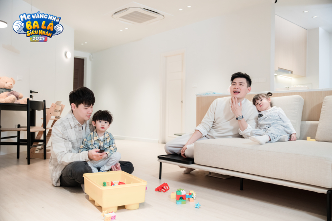 Mẹ vắng nhà Ba là siêu nhân: Bé Bún gào khản cả giọng vì tưởng mình thật sự “tàng hình”- Ảnh 3.