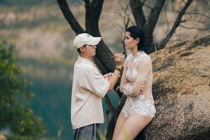 Phim "Dưới đáy hồ" hé lộ poster 7 nhân vật chính: Kay Trần - Thanh Duy đều có phiên bản song trùng- Ảnh 9.