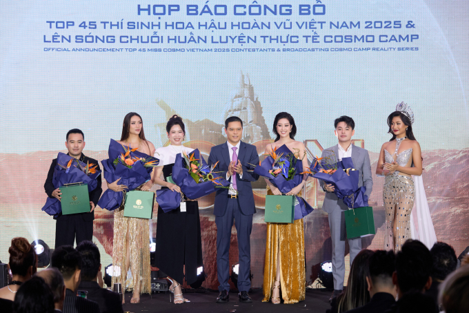 Hoa hậu Hoàn vũ Việt Nam 2025 lần đầu trao hai "vé vàng" vào thẳng Top 16 và Top 10 do khán giả bình chọn- Ảnh 7.