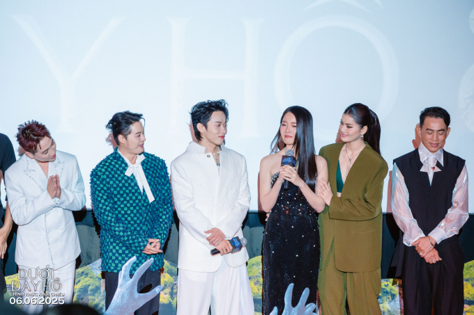 Karen Nguyễn - Thanh Duy bật khóc tại showcase, dàn cast "Dưới đáy hồ" lần đầu lên tiếng về các "bản sao kinh dị"- Ảnh 5.