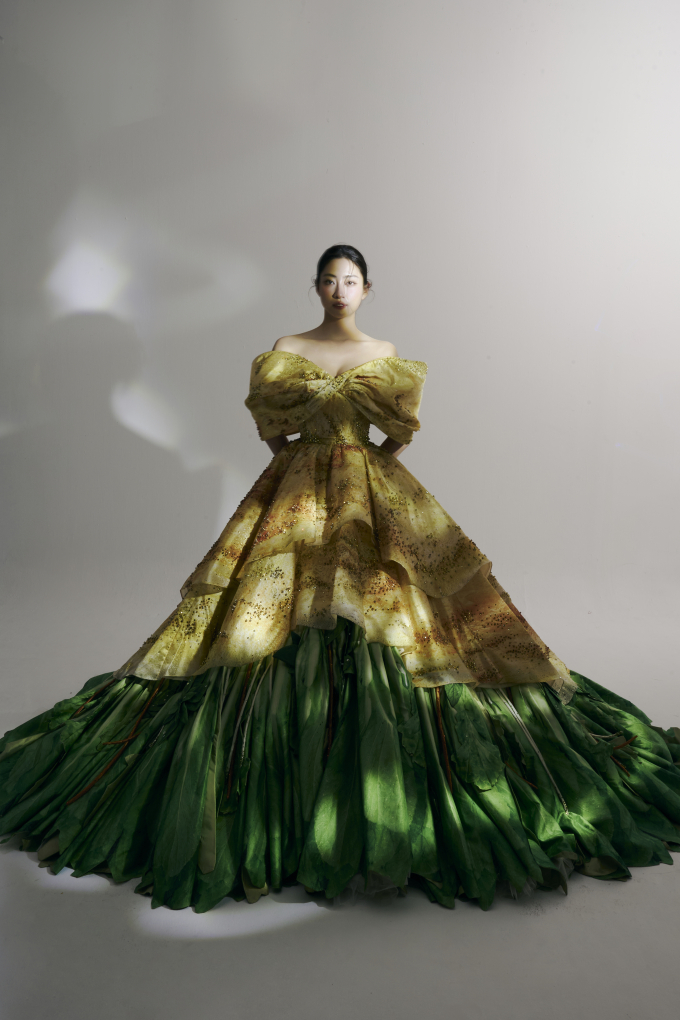 Lương Thùy Linh hóa nàng thơ trong bộ ảnh kỷ niệm 10 năm làm nghề của Nguyễn Minh Công- Ảnh 1.