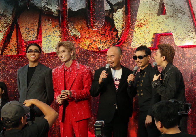 Phim "Mưa lửa": Nhiều drama được "bật mí", mãn nhãn với loạt tiết mục tại concert "Anh trai vượt ngàn chông gai"- Ảnh 10.