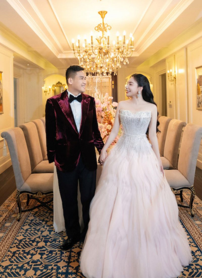Hồ Quỳnh Hương viết ca khúc mới - “Đôi tim thuần khiết” dành tặng chồng doanh nhân- Ảnh 6.