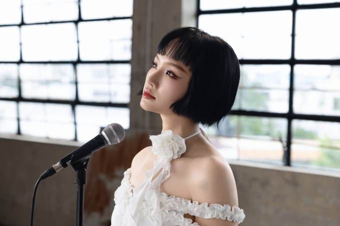 Thiều Bảo Trâm khiến fan “chóng mặt” với các phiên bản "không lời", suy gấp đôi khi song ca cùng Miu Lê- Ảnh 4.
