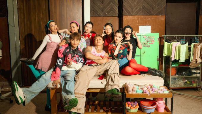HuyR mở màn cho EP “A&E”, kết hợp "chấn động" cùng Jun Phạm trong MV "Hoàn hảo hơn"- Ảnh 4.