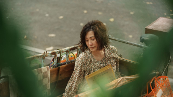 Hồng Đào “hồi xuân” với câu chuyện tình yêu xuyên biên giới cùng Jung Il-woo trong "Mang mẹ đi bỏ"- Ảnh 6.