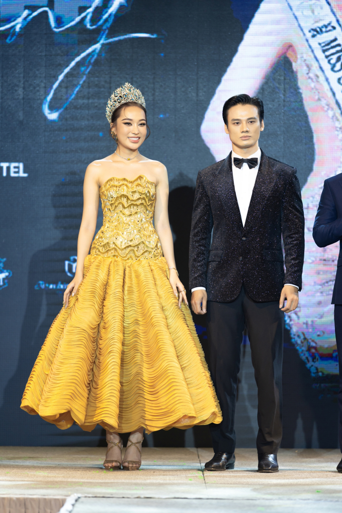 Minh Khắc thay thế Hà Quang Trung tại Mister Supranational, Kỳ Duyên múa "Cô Đôi Thượng Ngàn" thi Miss Supranational- Ảnh 4.