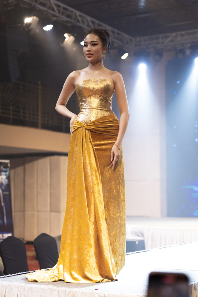 Minh Khắc thay thế Hà Quang Trung tại Mister Supranational, Kỳ Duyên múa "Cô Đôi Thượng Ngàn" thi Miss Supranational- Ảnh 9.