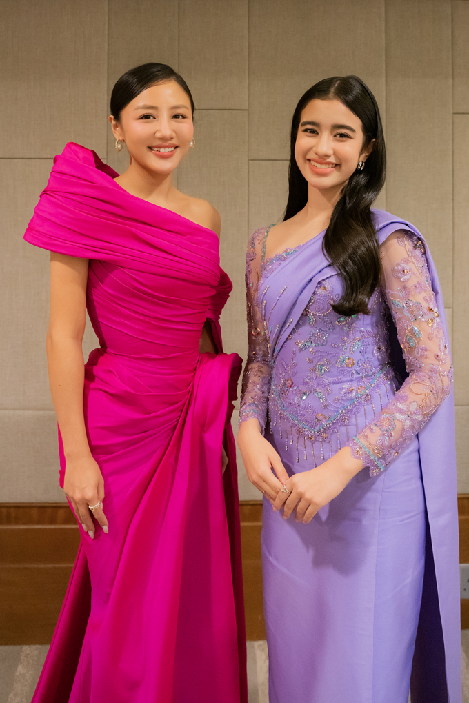 Văn Mai Hương diện áo dài, hát cùng công chúa Campuchia và dàn nghệ sĩ quốc tế- Ảnh 4.