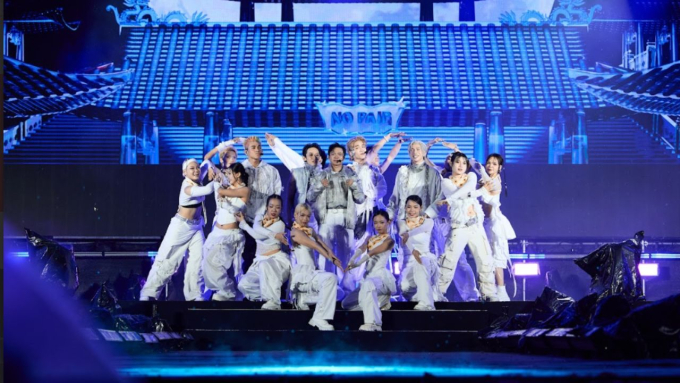 B.O.F cùng khán giả đội mưa, hoàn thành đêm showcase debut ấn tượng- Ảnh 3.