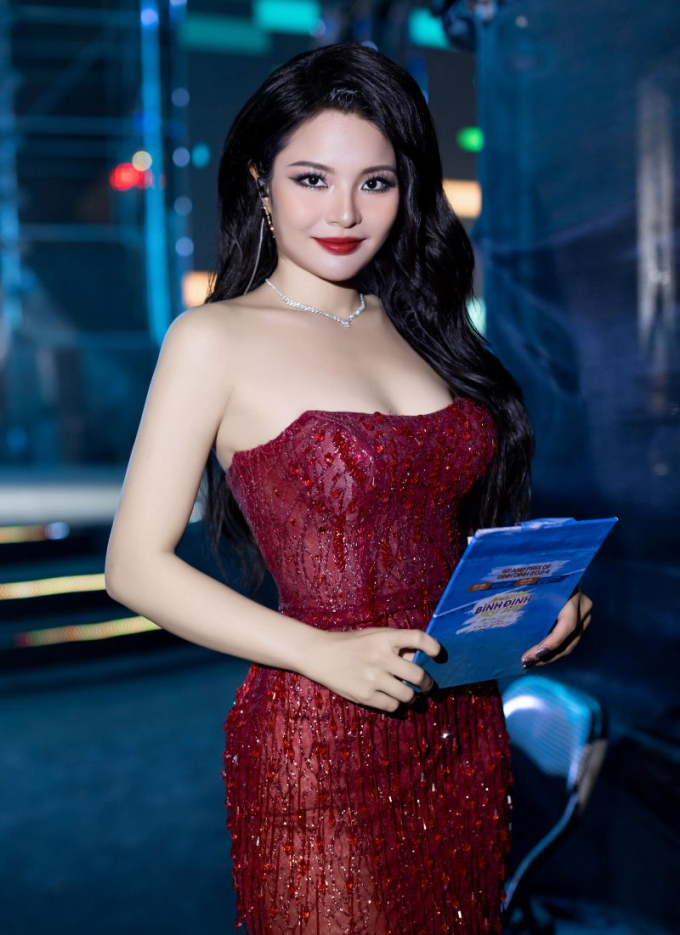 "Người đẹp bản lĩnh" Đặng Trần Ngọc: "Tôi trân trọng chính mình, không bị cuốn vào những áp đặt đối với phụ nữ"- Ảnh 6.