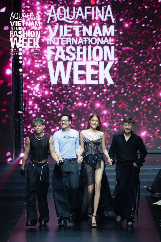 Đêm thứ 2 AVIFW SS 2025: Hương Giang - Lan Khuê trở lại sàn diễn, Bùi Quỳnh Hoa - Tú Anh "phủ sóng"- Ảnh 19.