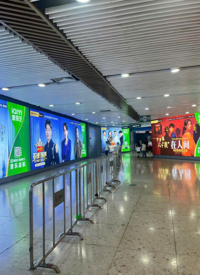 Fans trầm trồ vì visual “miễn chê” của Đan Trường khi xuất hiện tại Quảng Châu, Bắc Kinh, Thượng Hải- Ảnh 5.