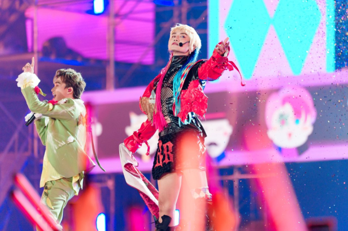 33 anh tài “đốt cháy” sân khấu Concert "Anh trai vượt ngàn chông gai" Day 5 với setlist dài hơn 50 ca khúc- Ảnh 14.