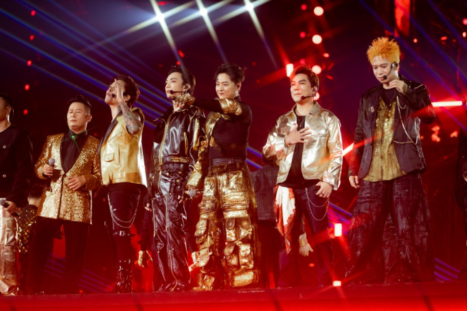 33 anh tài “đốt cháy” sân khấu Concert "Anh trai vượt ngàn chông gai" Day 5 với setlist dài hơn 50 ca khúc- Ảnh 1.