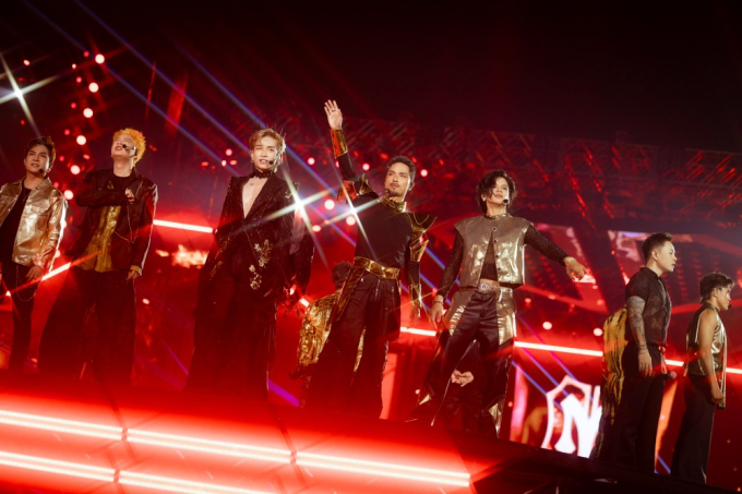 33 anh tài “đốt cháy” sân khấu Concert "Anh trai vượt ngàn chông gai" Day 5 với setlist dài hơn 50 ca khúc- Ảnh 2.