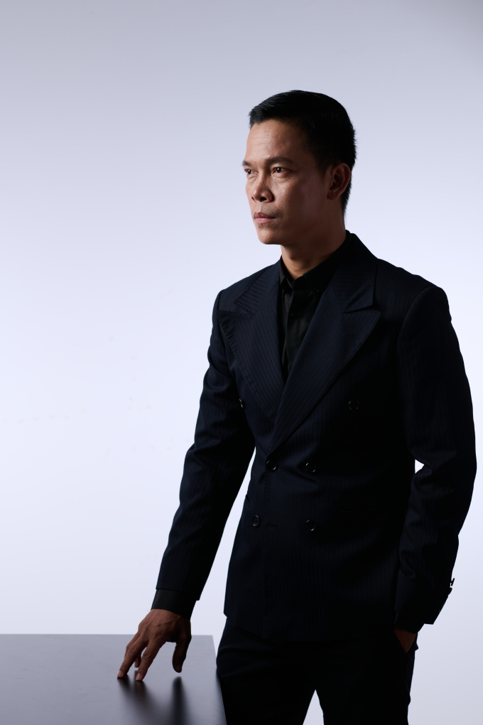 “Thám Tử Kiên” Quốc Huy lồng tiếng vai chính của tài tử Lee Je-hoon trong phim "Mượn rượu đẩy kèo"- Ảnh 4.