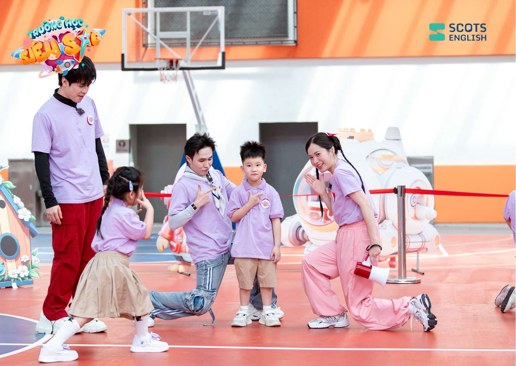 Trường Học Si&ecirc;u Sao Tập 10: Huỳnh Lập - Ng&ocirc; Lan Hương 'sang chấn' ng&agrave;y đầu đứng lớp - Ảnh 2.