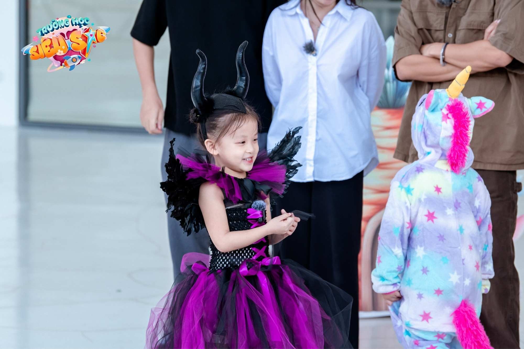 Trường Học Si&ecirc;u Sao Tập 10: Độc lạ trang phục của MinHee, Bona c&ugrave;ng c&aacute;c nh&oacute;c tỳ nh&iacute; nhố - Ảnh 5.