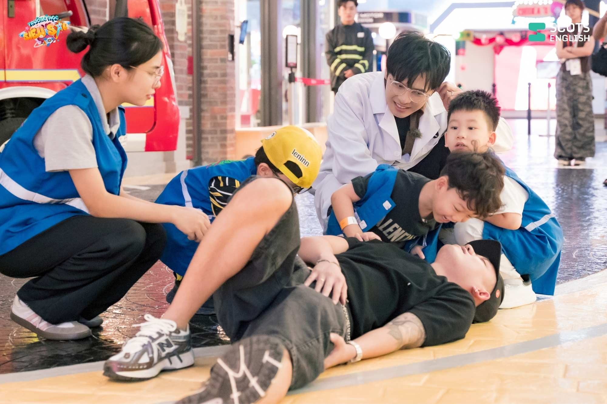 Trường Học Si&ecirc;u Sao Tập 7: Qu&yacute; tử nh&agrave; Trox v&agrave; Lacci g&acirc;y n&aacute;o loạn, B&uacute;n h&oacute;a y t&aacute; dịu d&agrave;ng - Ảnh 3.