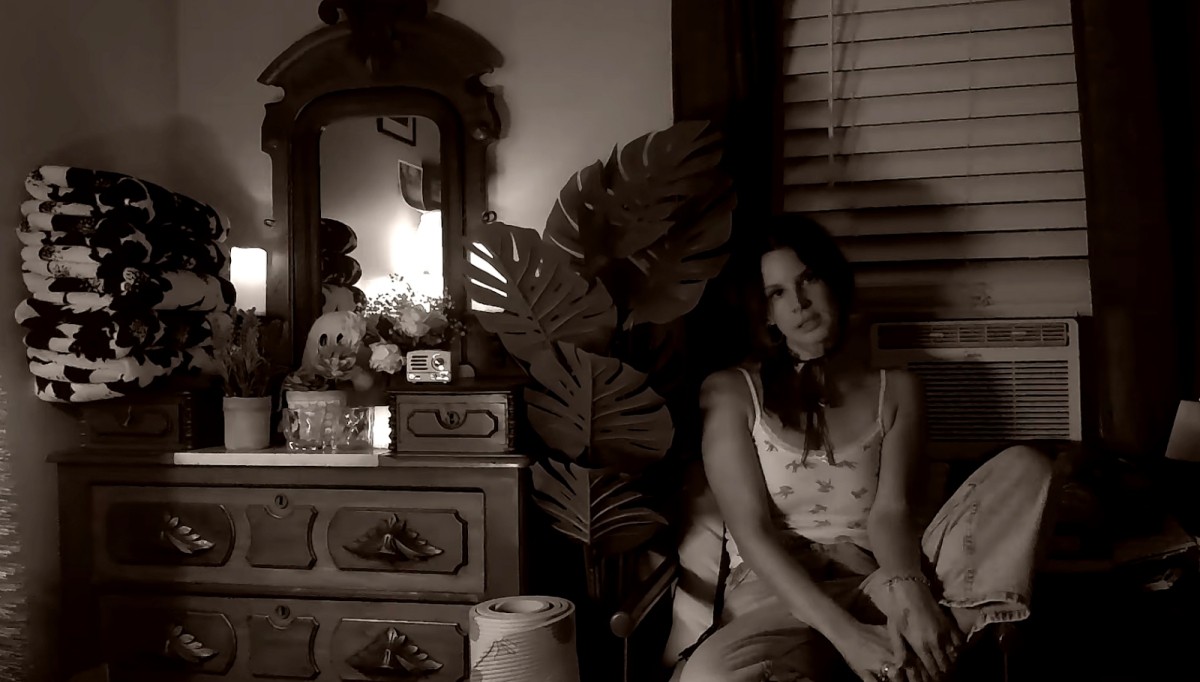 'White Feather Hawk Tail Deer Hunter': Lana Del Rey và bản sắc không cần chiều lòng số đông- Ảnh 2. Nội dung chú thích ảnh