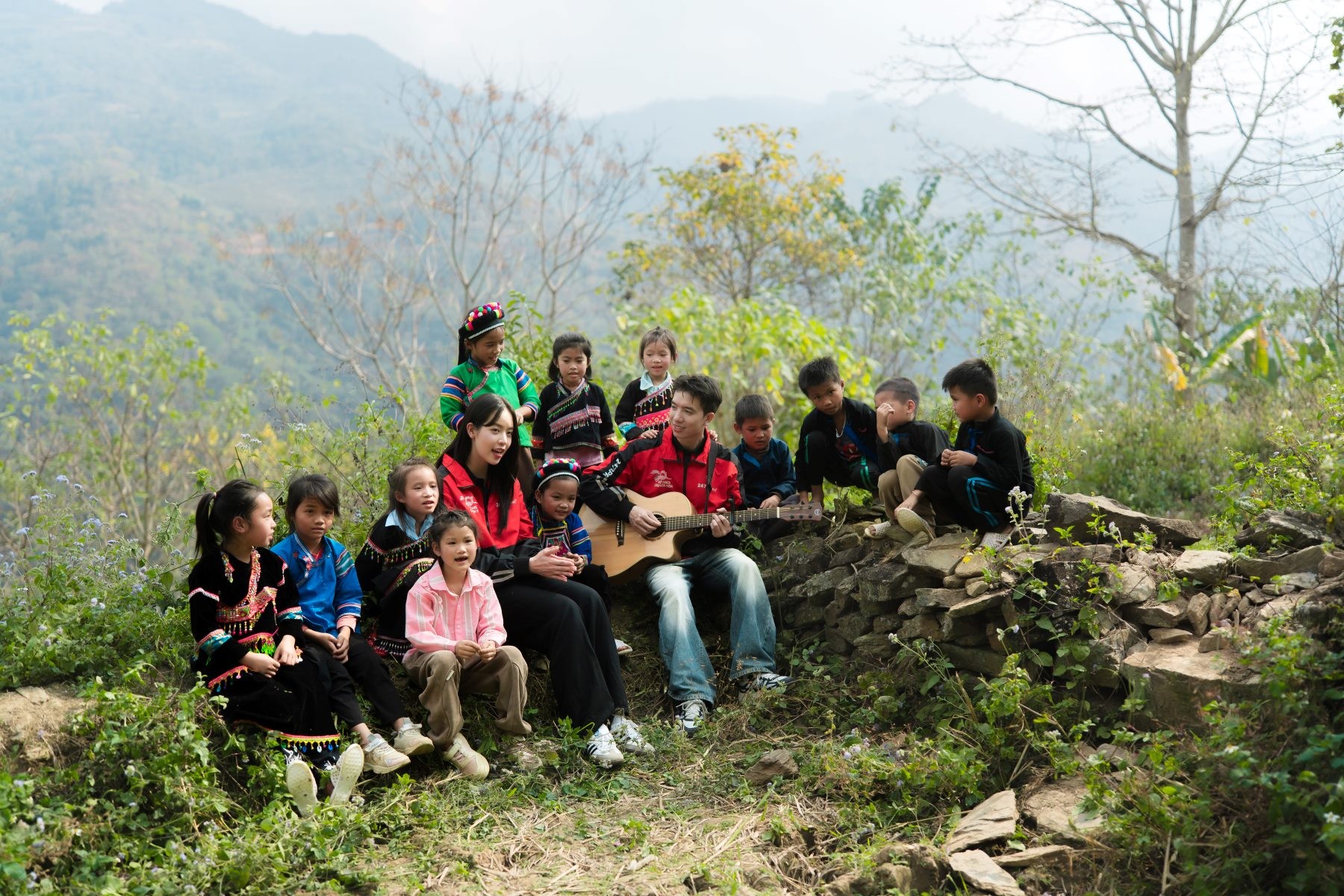 Thanh Thuỷ khoe giọng h&aacute;t theo c&aacute;ch kh&ocirc;ng ai ngờ - Ảnh 3.