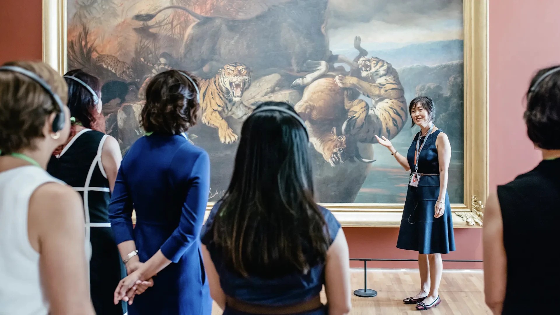 Trải nghiệm 'Friends' ngo&agrave;i đời thực v&agrave; chờ đ&oacute;n CNBLUE t&aacute;i xuất - Ảnh 4.