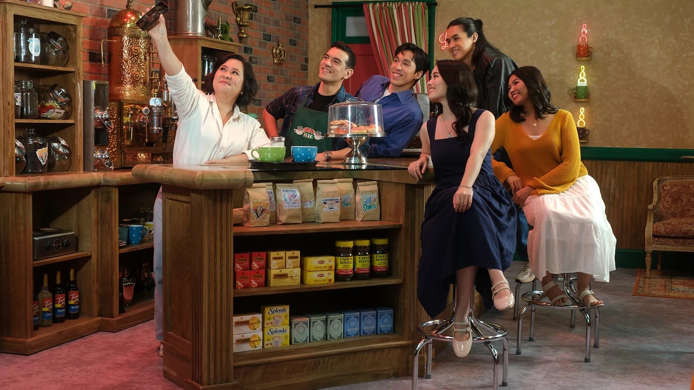 Trải nghiệm 'Friends' ngo&agrave;i đời thực v&agrave; chờ đ&oacute;n CNBLUE t&aacute;i xuất - Ảnh 2.