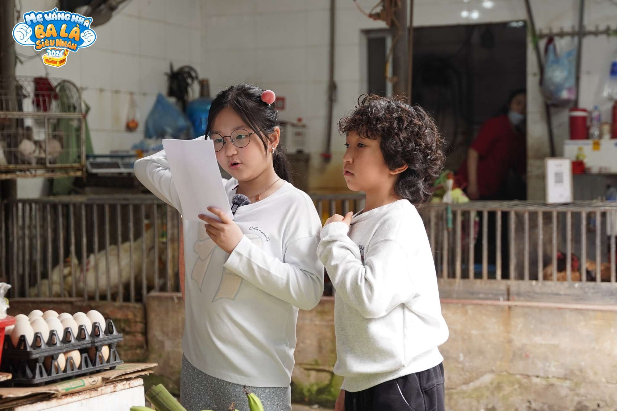 Tập 1 'Mẹ Vắng Nh&agrave; Ba L&agrave; Si&ecirc;u Nh&acirc;n 2026': Tuấn Hưng lần đầu ph&aacute; bỏ nguy&ecirc;n tắc 'giấu con', ba bố con Đăng Kh&ocirc;i đại n&aacute;o khi vắng b&oacute;ng vợ - Ảnh 2.