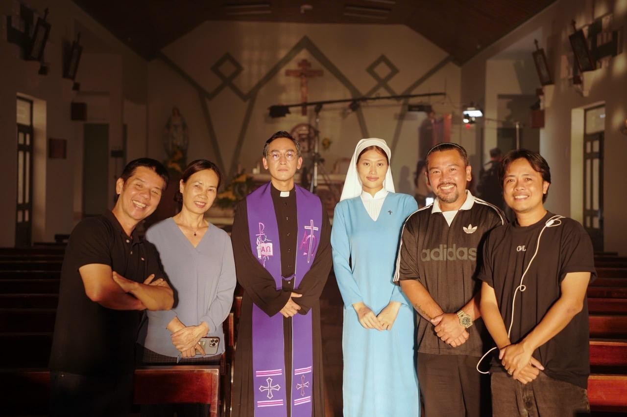 Nội dung ch&uacute; th&iacute;ch ảnh