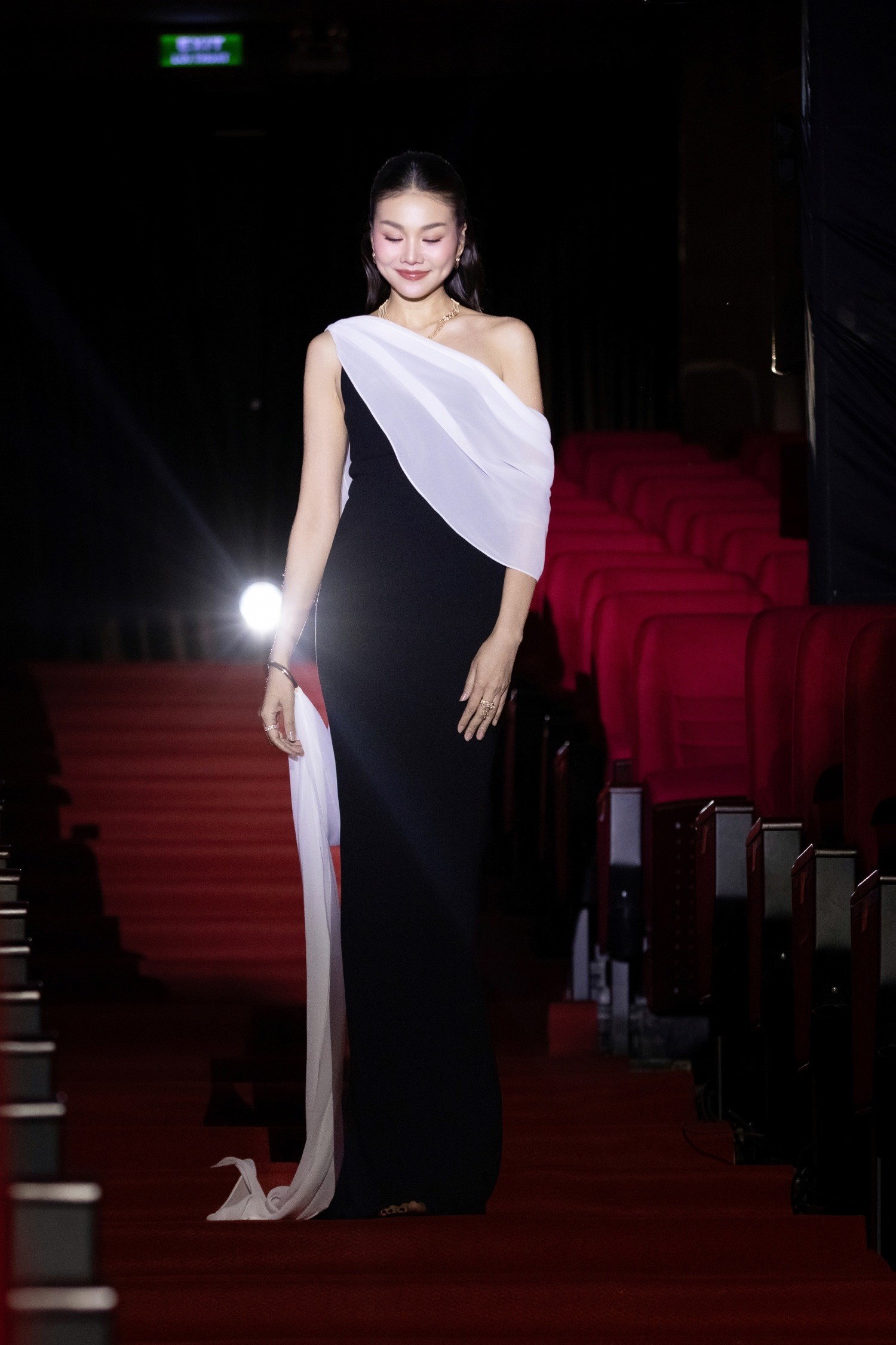 Nội dung ch&uacute; th&iacute;ch ảnh