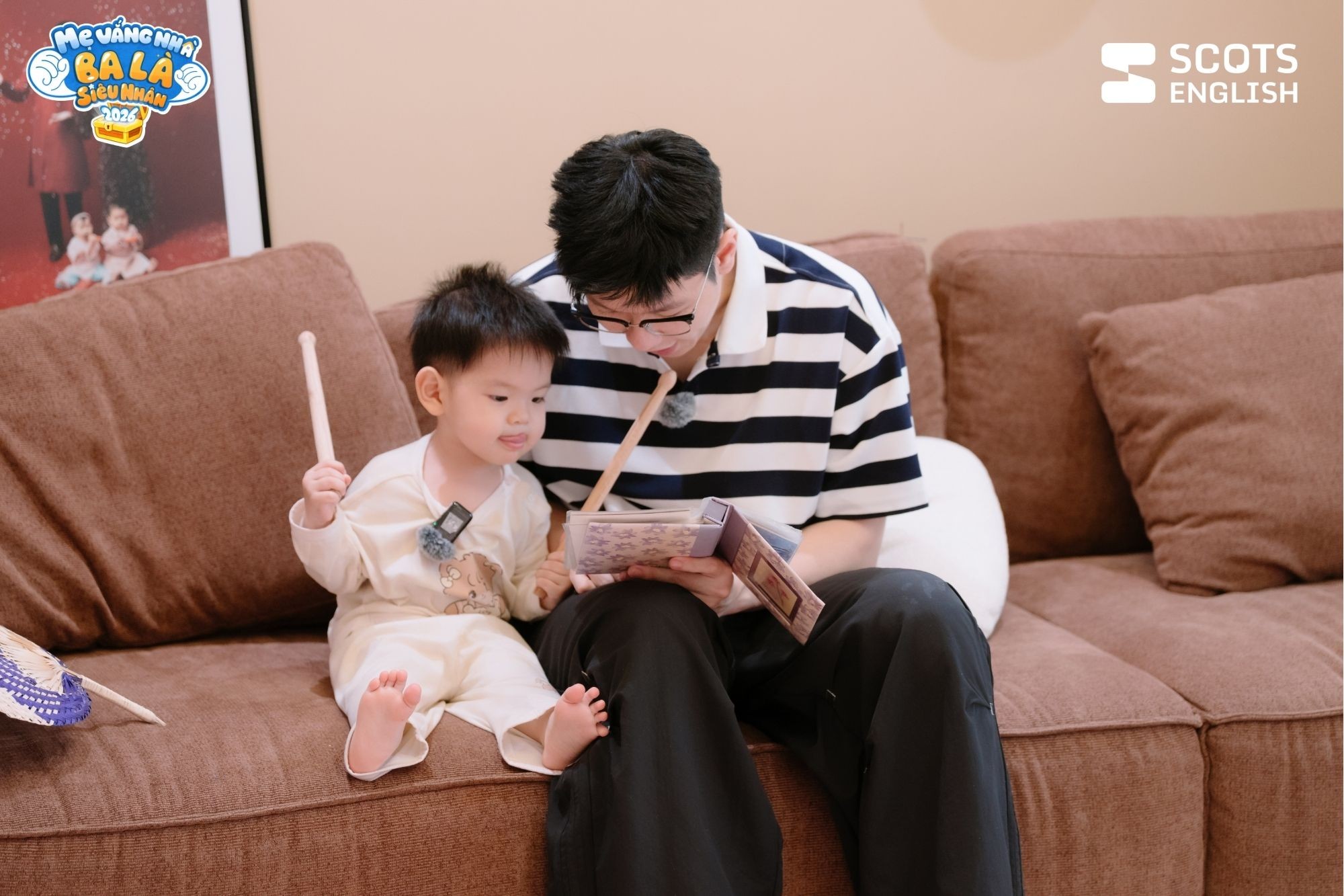 Tập 8 'Mẹ vắng nhà Ba là siêu nhân 2026': Tuấn Hưng bật khóc, nhà BTV Mạnh Cường ấm áp tình thân - Ảnh 3.