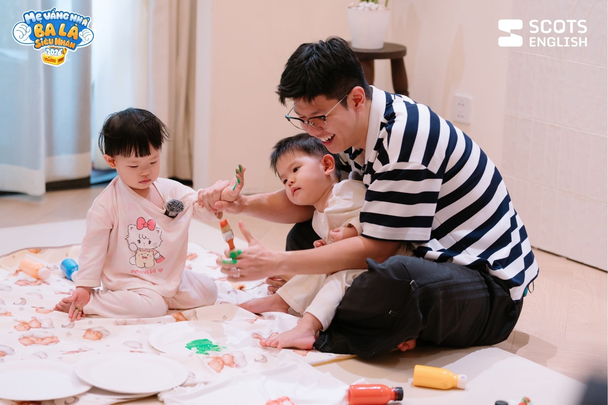 BTV Mạnh Cường kiệt sức, sụt cân sau 48h một mình trông cặp sinh đôi 'tấu hề' - Ảnh 1.