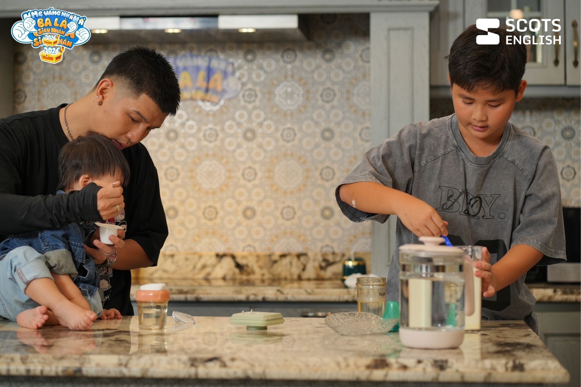 Con trai Đăng Khôi và bước ngoặt trưởng thành sau 48h vắng mẹ - Ảnh 1.