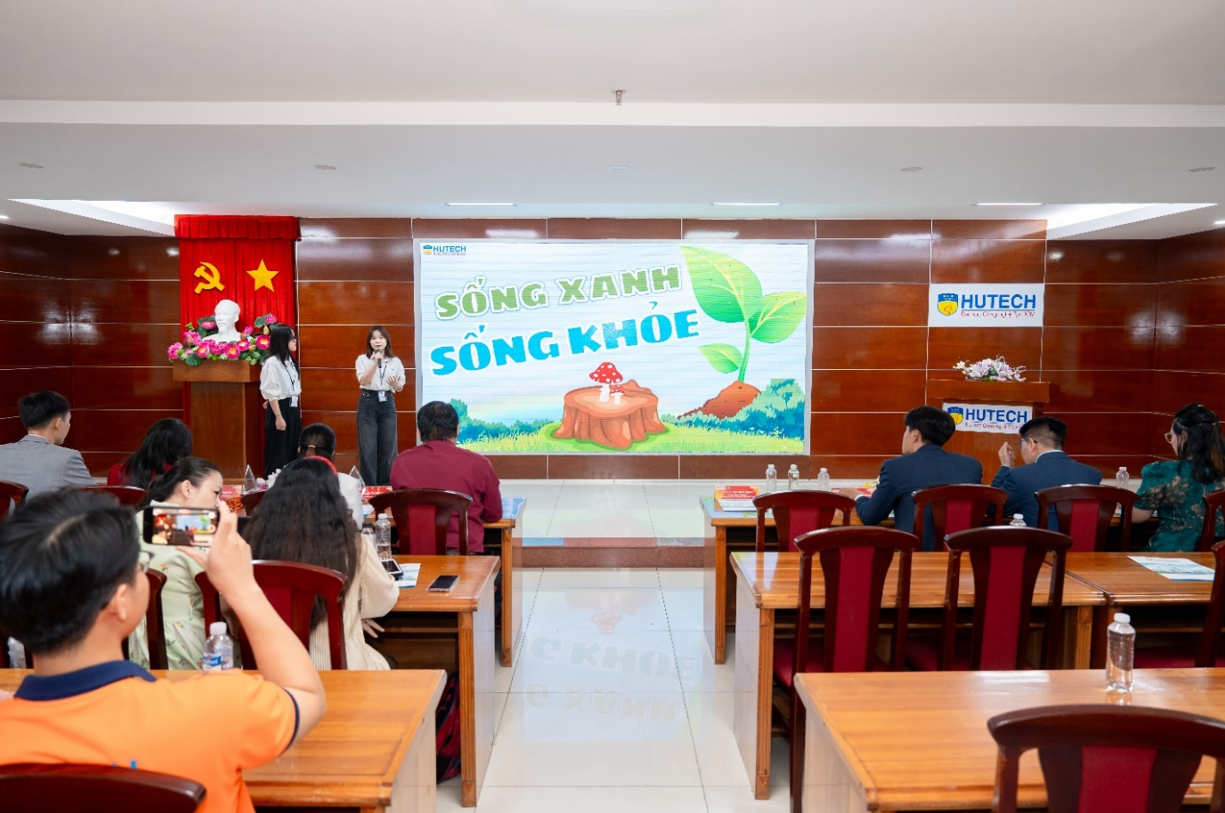 Từ giảng đường đến thị trường số, sinh viên HUTECH tự tin 'bắt sóng' ngành Digital Marketing- Ảnh 3. Từ giảng đường đến thị trường số, sinh viên HUTECH tự tin 'bắt sóng' ngành Digital Marketing- Ảnh 3.