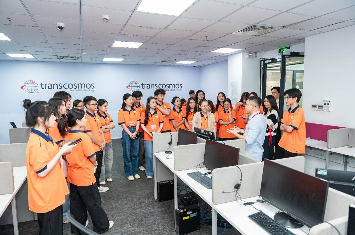 Từ giảng đường đến thị trường số, sinh viên HUTECH tự tin 'bắt sóng' ngành Digital Marketing- Ảnh 4. Từ giảng đường đến thị trường số, sinh viên HUTECH tự tin 'bắt sóng' ngành Digital Marketing- Ảnh 4.