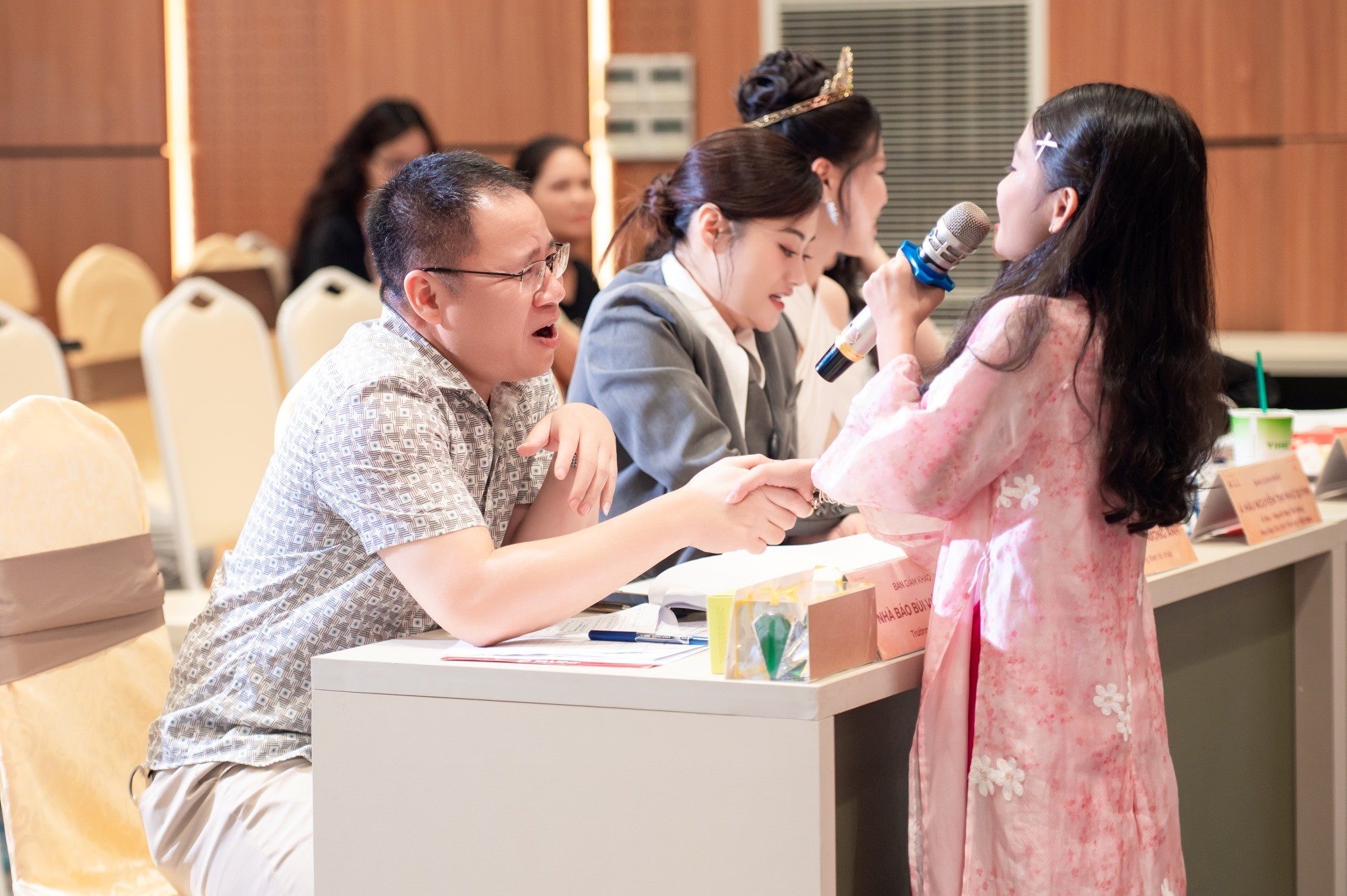 300 tài năng nhí tham gia ngày hội nghệ thuật tại Hà Nội - Ảnh 2.