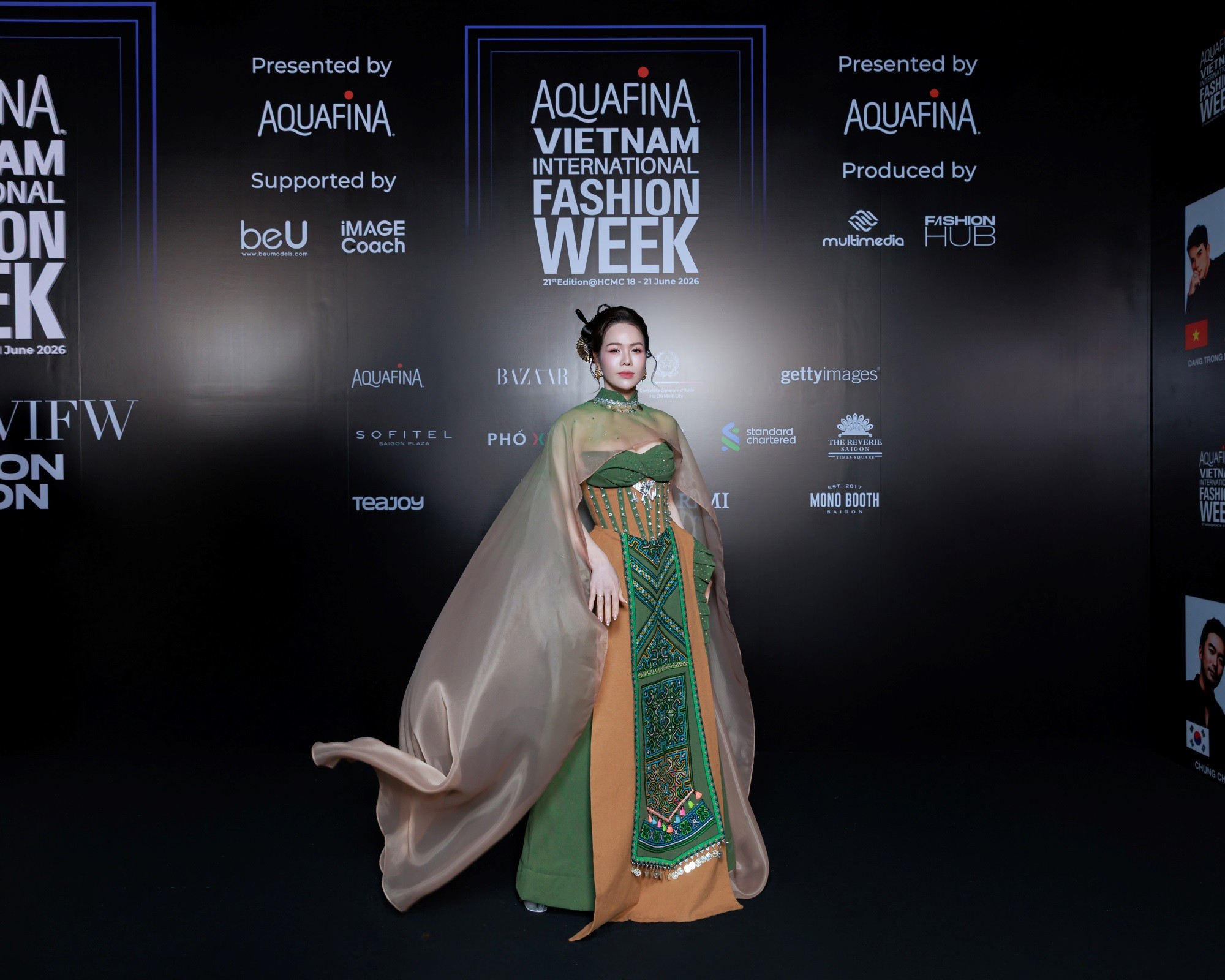Thảm đỏ AVIFW 2026: Hoa hậu Bùi Quỳnh Hoa, Phan Phương Oanh và dàn sao Vbiz đọ sắc bất phân thắng bại- Ảnh 18. Nội dung chú thích ảnh