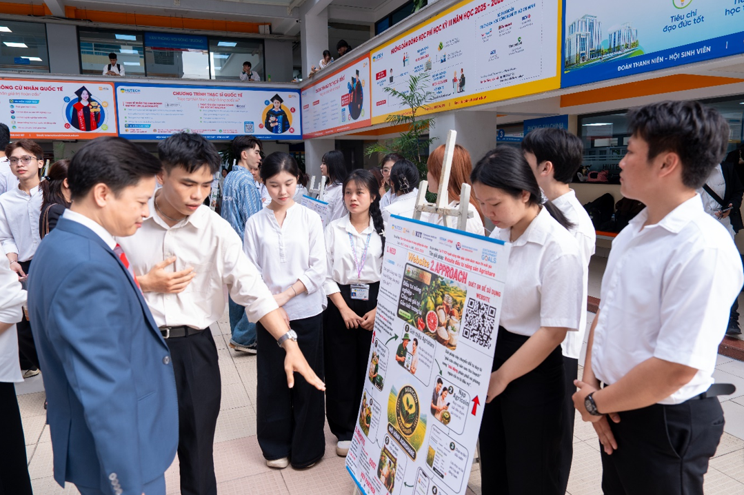 Sinh vi&ecirc;n HUTECH t&igrave;m lời giải cho b&agrave;i to&aacute;n n&ocirc;ng nghiệp bền vững- Ảnh 2.