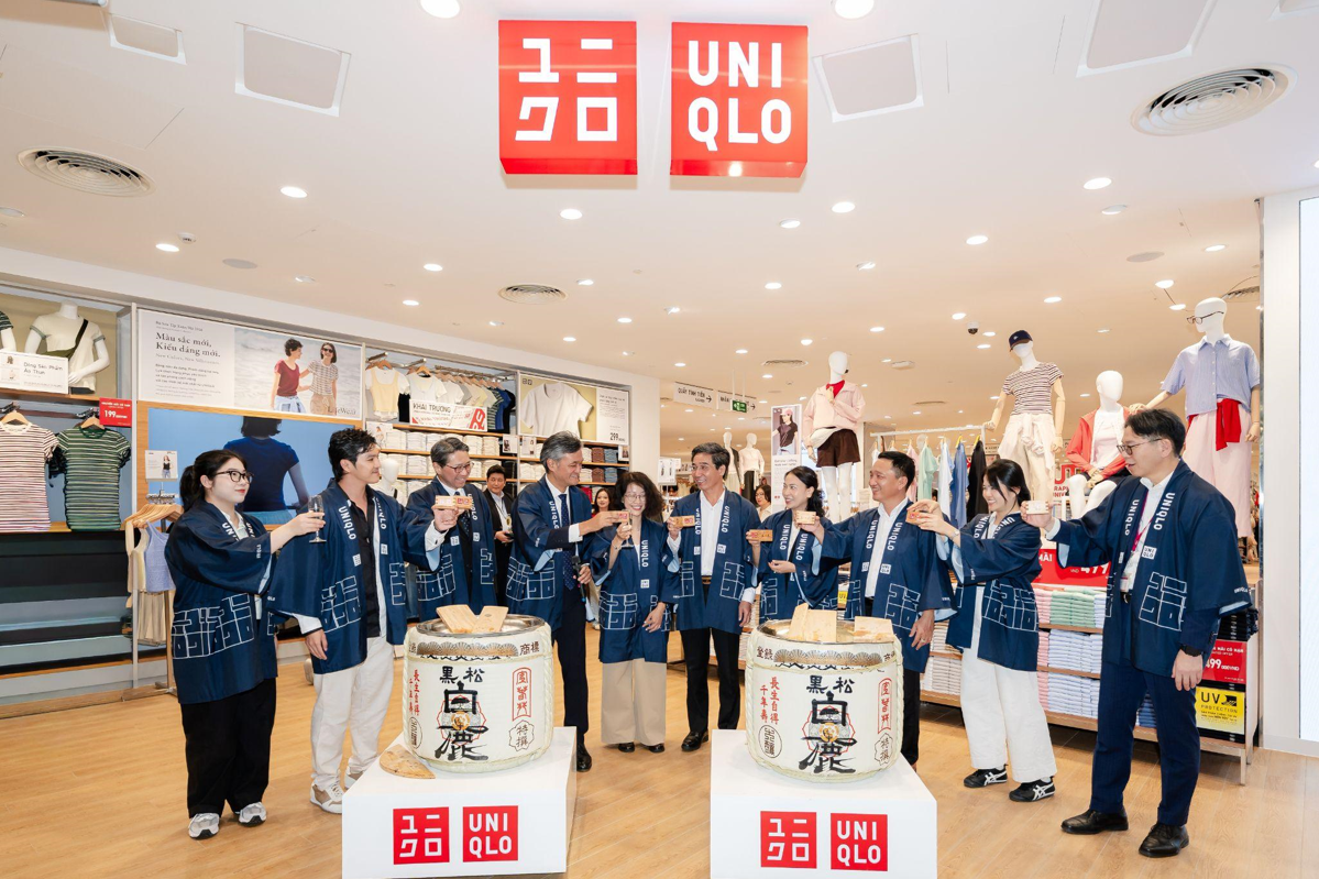 UNIQLO ch&iacute;nh thức c&oacute; mặt tại Đ&agrave; Nẵng c&ugrave;ng BST UTme! mang dấu ấn địa phương- Ảnh 1.