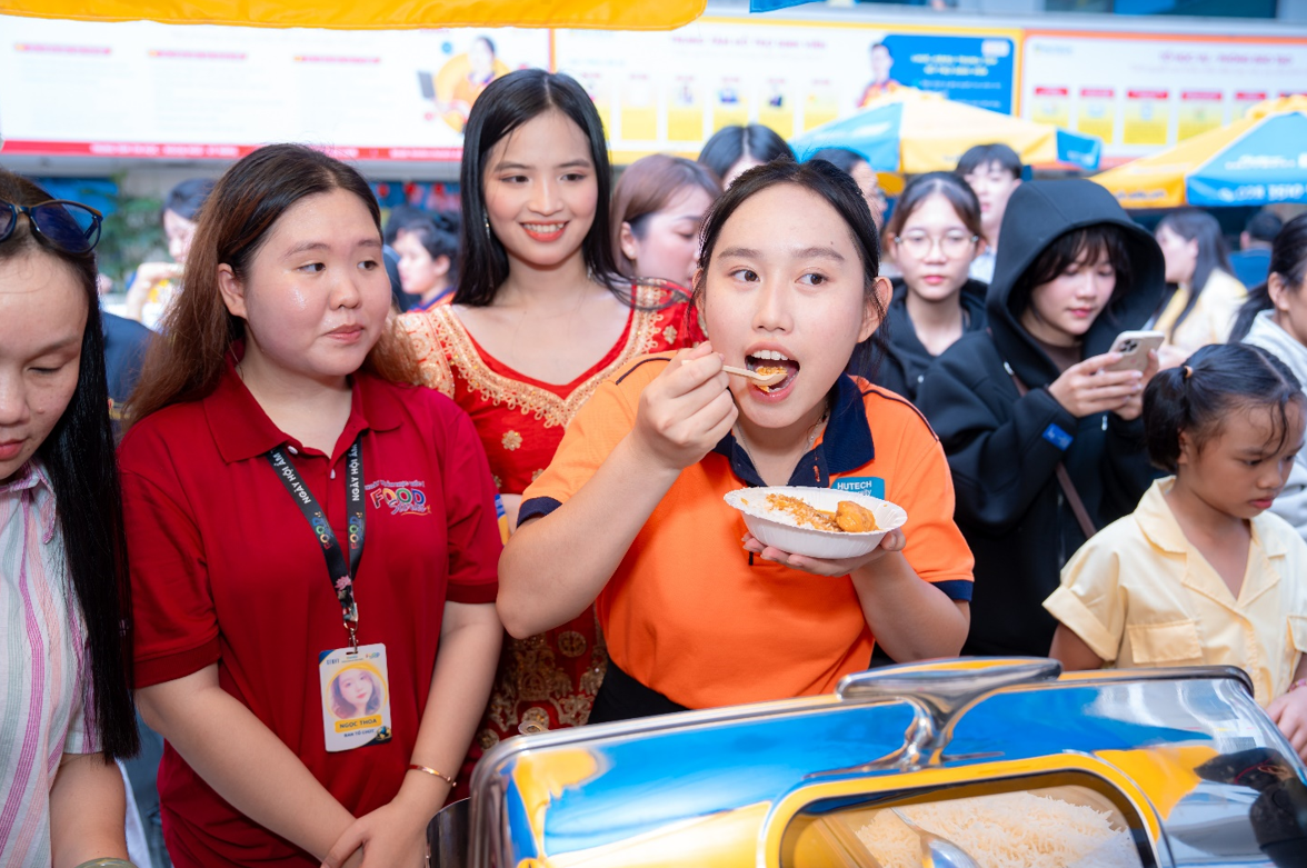 Sinh viên Quan hệ công chúng HUTECH dựng 'bản đồ vị giác' đa quốc gia- Ảnh 3.