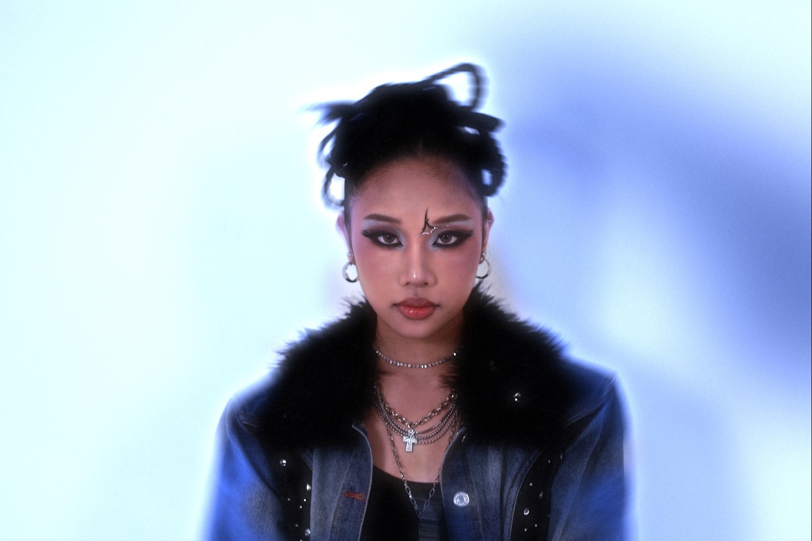 Shayda mở rộng thế giới R&B với album 'In Private' - Ảnh 1.