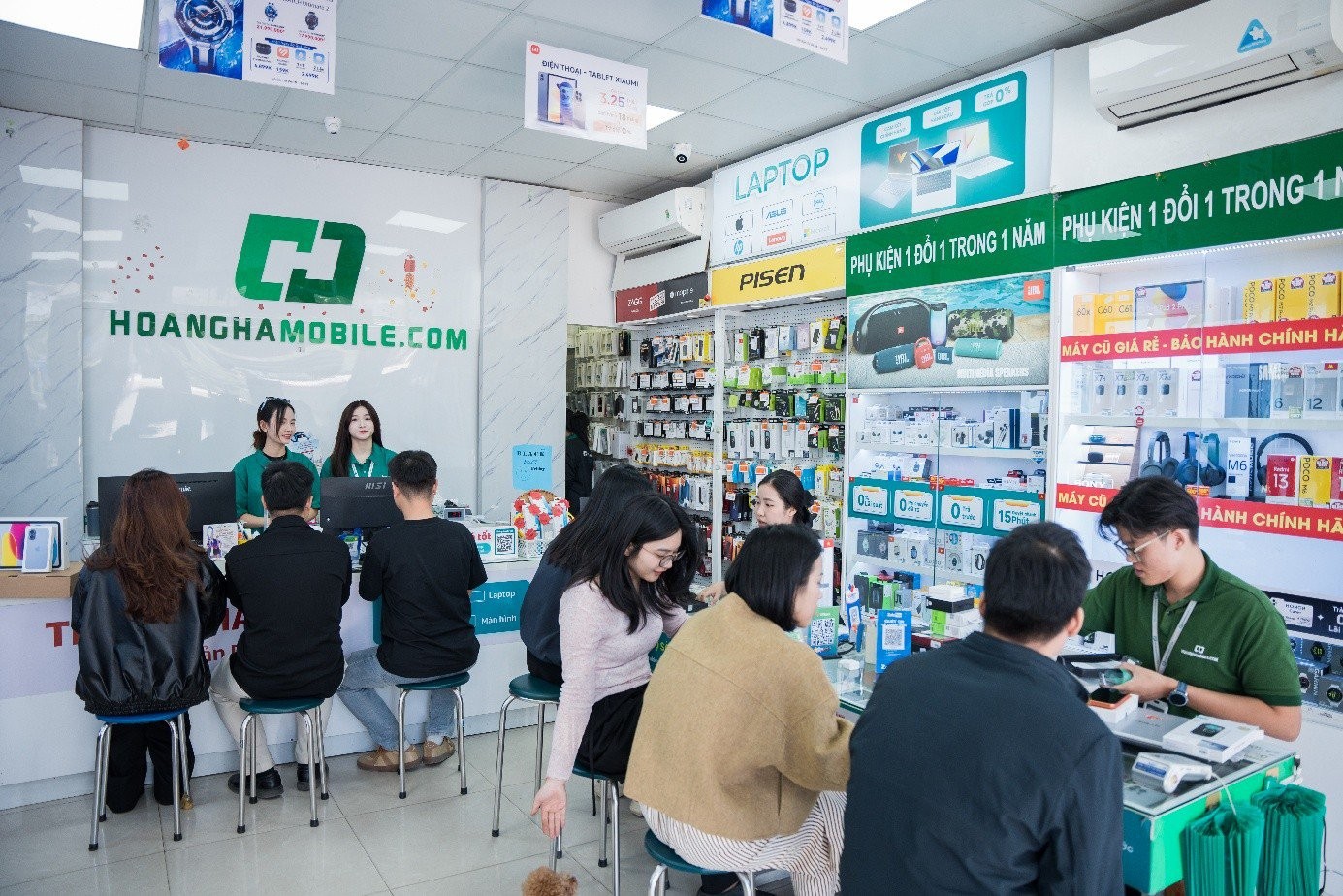 20/10 n&agrave;y, hội chị em c&oacute; th&ecirc;m điểm hẹn săn qu&agrave; c&ocirc;ng nghệ với h&agrave;ng ngh&igrave;n phần qu&agrave; từ Ho&agrave;ng H&agrave; Mobile - Ảnh 4.