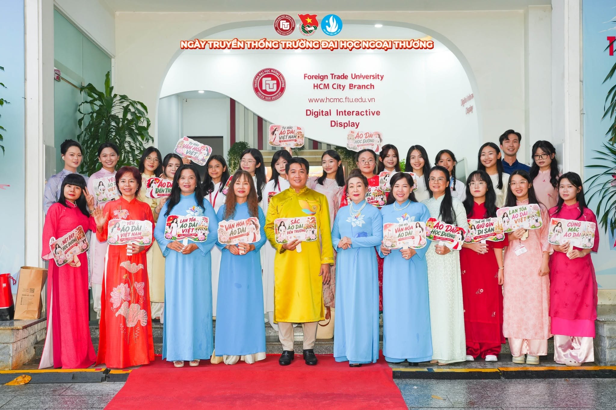 Nội dung ch&uacute; th&iacute;ch ảnh