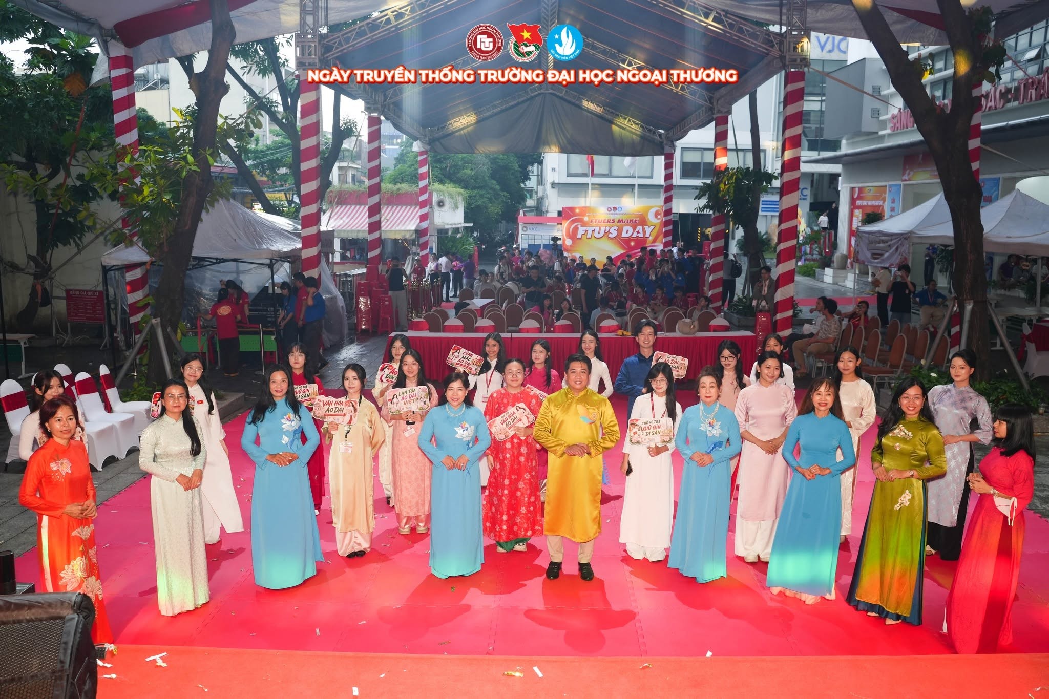 Nội dung ch&uacute; th&iacute;ch ảnh