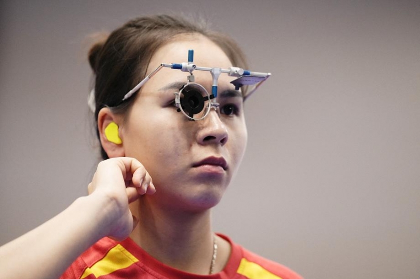Trịnh Thu Vinh tiếp tục tỏa sáng tại Giải bắn súng Cúp châu Á 2025- Ảnh 1. Xạ thủ Trịnh Thu Vinh tiếp tục giành thêm HCĐ trong ngày thi đấu 16/2 tại giải bắn súng Cúp Châu Á 2025