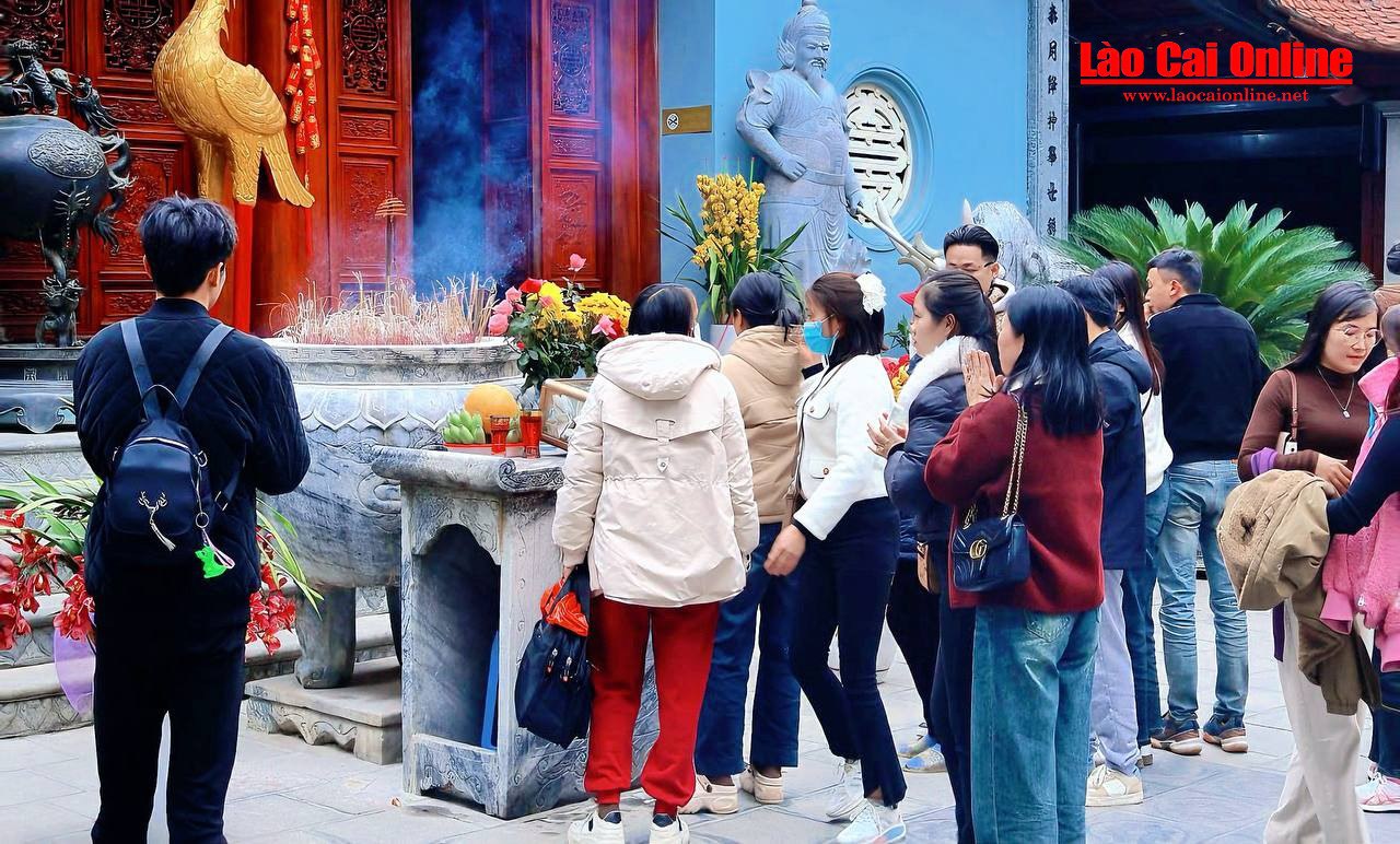 Lịch tổ chức Lễ hội Đền Thượng 2025 tại Lào Cai- Ảnh 2. Lễ hội đền thượng đầu năm là một nét đẹp văn hoá của tỉnh Lào Cai